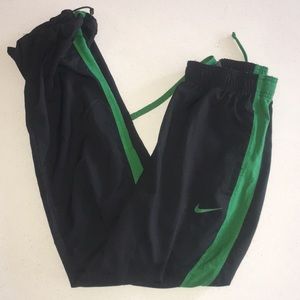 Nike track joggers 45$